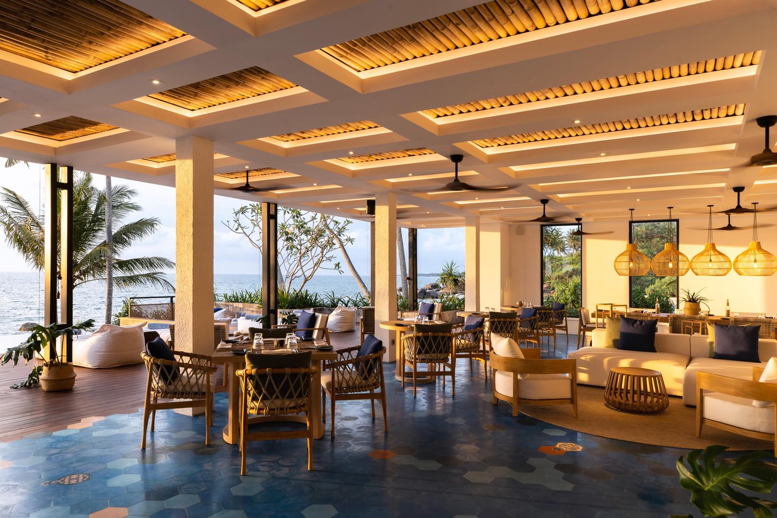 Open-plan lounge at Ahu Bay, Ahungalla