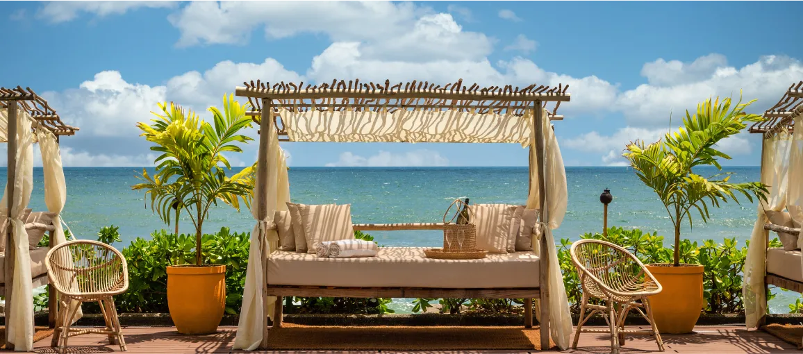 Seafront daybed at Galle Face Hotel, Colombo