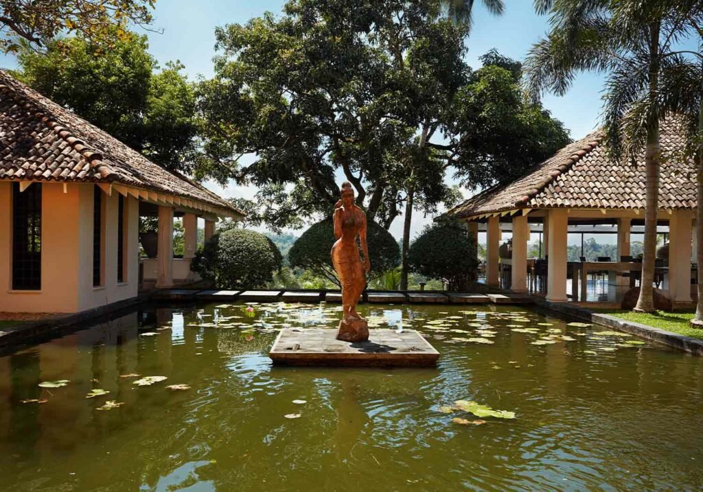 Reflecting pool and pavilions at Kahanda Kanda, Galle