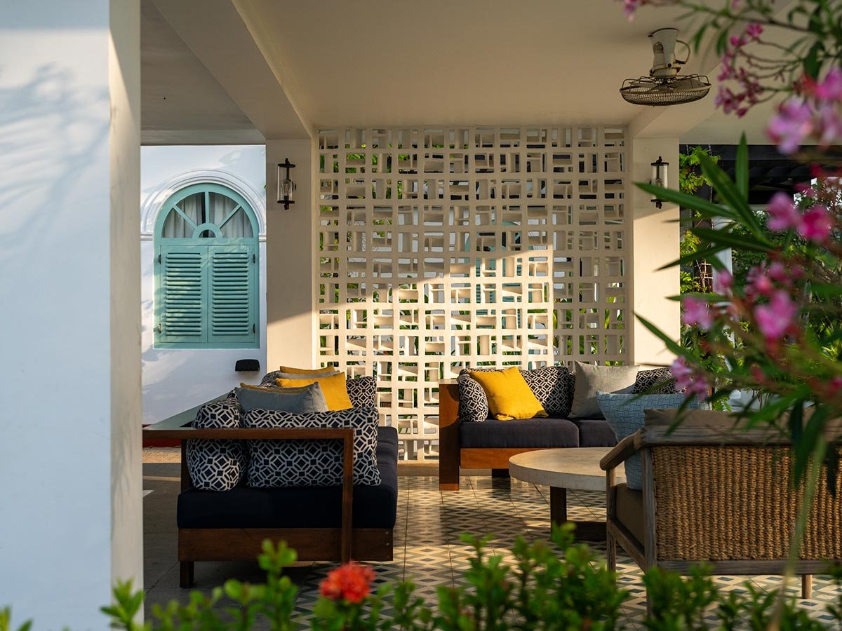 Sitting room at Kalkudah Beach House