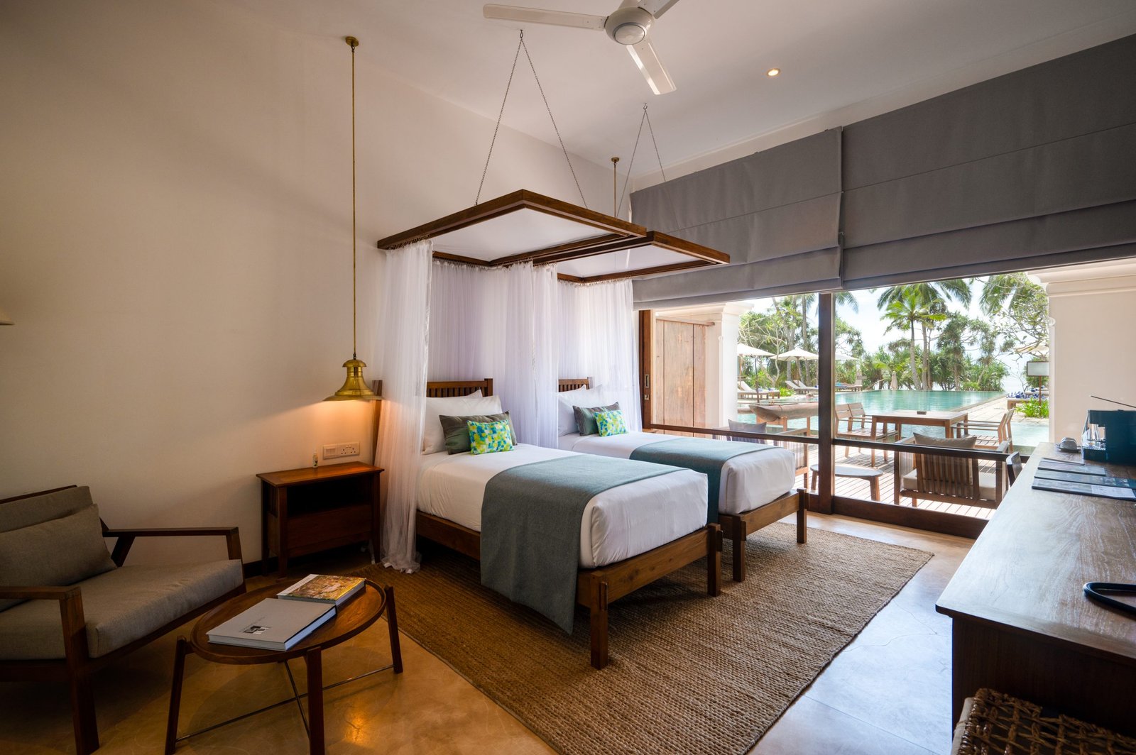 Twin bedroom at Kayaam House, Tangalle